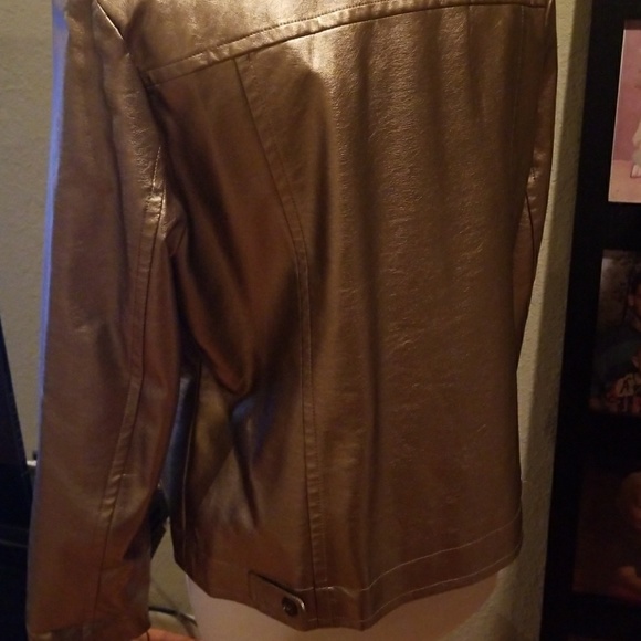 Jacket - Picture 2 of 5